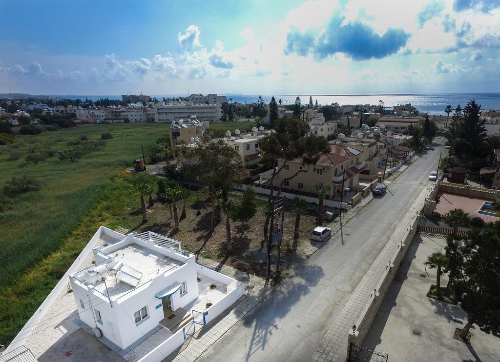 בורוקליני Alcyone Beach House מראה חיצוני תמונה