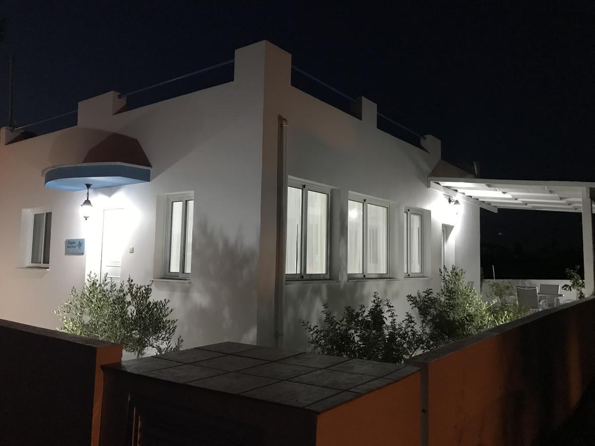 בורוקליני Alcyone Beach House מראה חיצוני תמונה